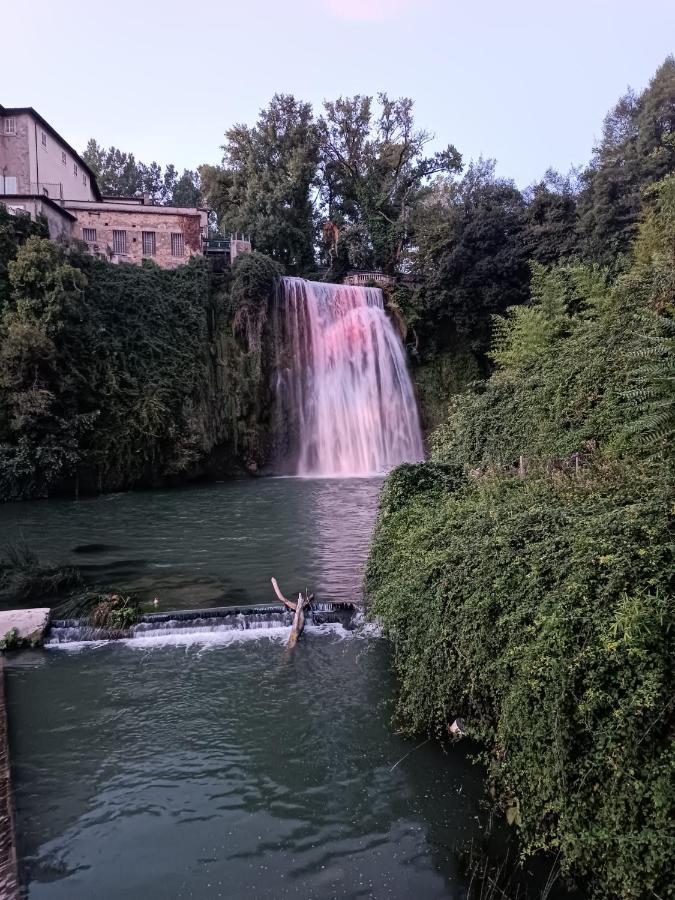 Casa Rosamari - Su Lago Di Posta Fibreno, Appartamento Con Camino Экстерьер фото